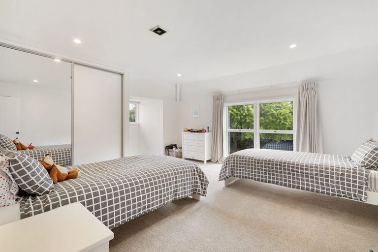 Photo of property in 3 Ashdale Lane, Strowan, Christchurch, 8052