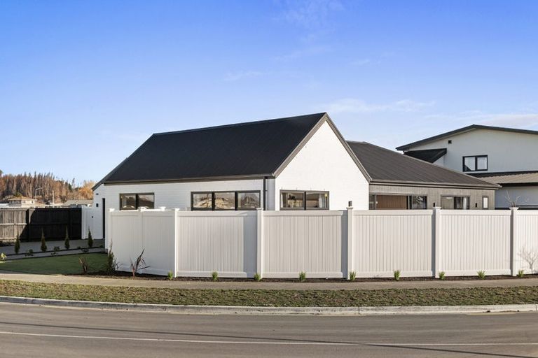 Photo of property in 26 Timara Crescent, Marshland, Christchurch, 8083
