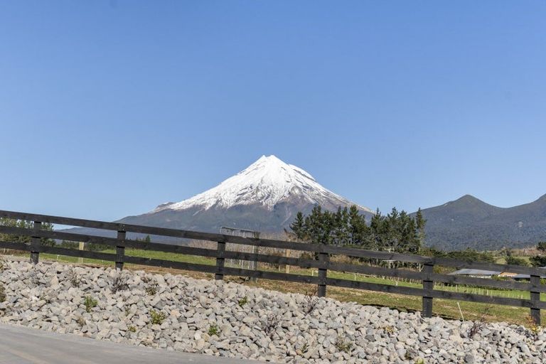 Photo of property in 188 Maude Road, Kaimiro, New Plymouth, 4371