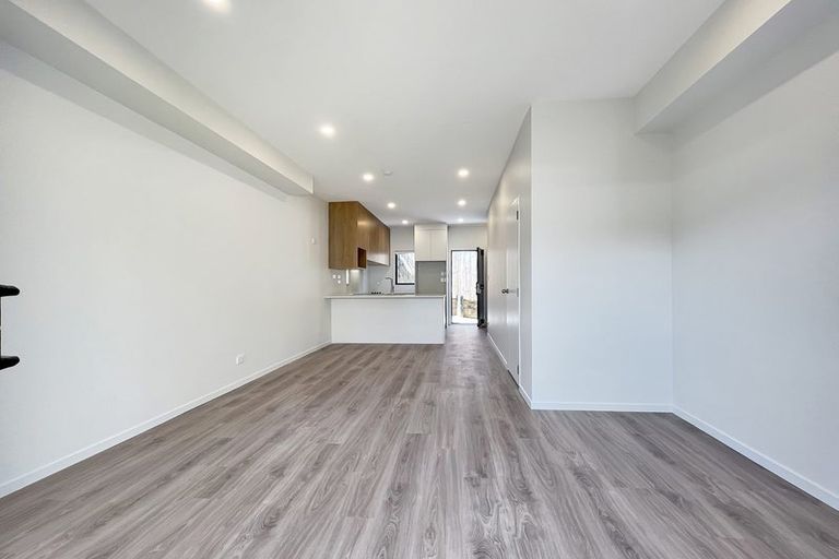 Photo of property in 5/43 Ranui Avenue, Ranui, Auckland, 0612
