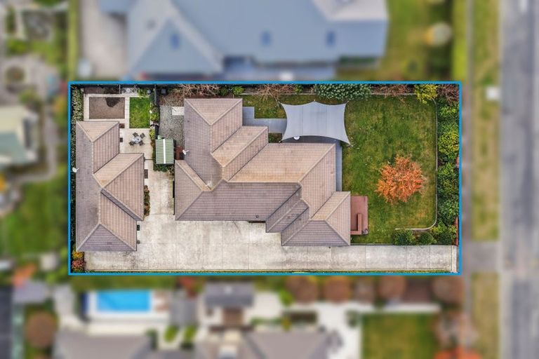 Photo of property in 14 Hussey Road, Harewood, Christchurch, 8051