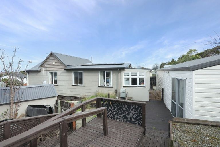 Photo of property in 25 Dahlstrom Grove, Kelvin Grove, Palmerston North, 4414