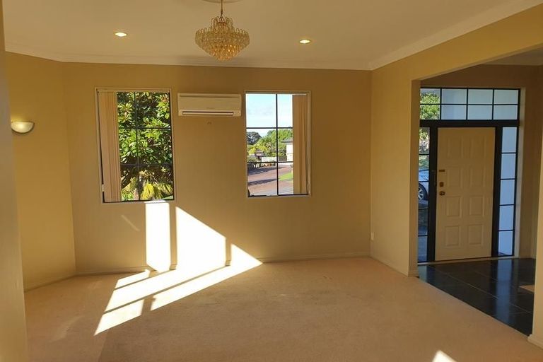 Photo of property in 1 San Angelo Court, Henderson, Auckland, 0612