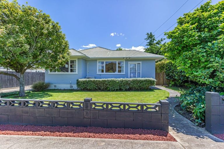 Photo of property in 167 Weraroa Road, Levin, 5510