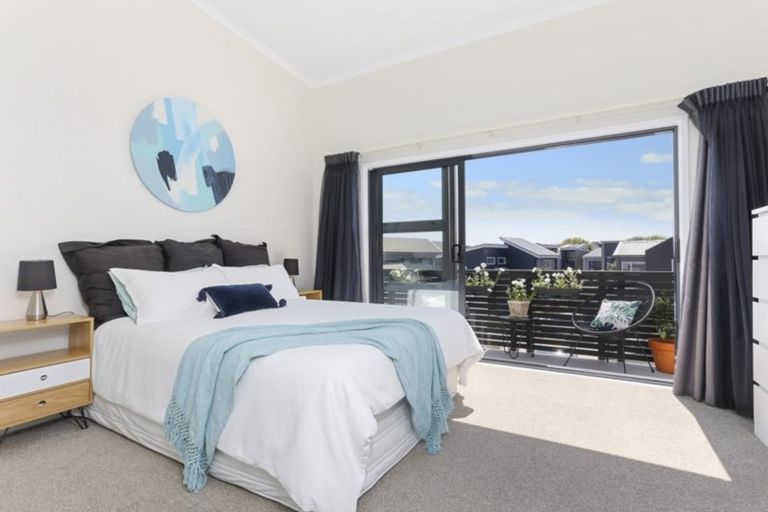 Photo of property in 190 Hobsonville Point Road, Hobsonville, Auckland, 0616