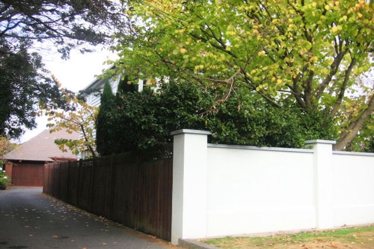 Photo of property in 1/16 Maire, Woburn, Lower Hutt, 5010
