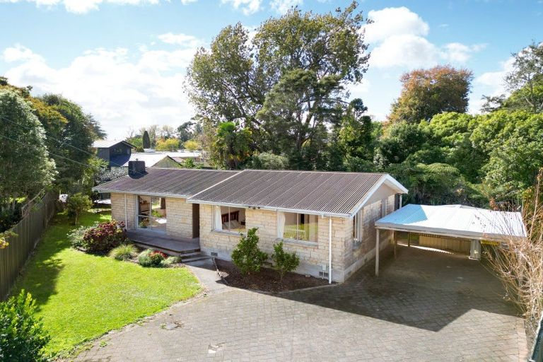 Photo of property in 23 Berkley Avenue, Hillcrest, Hamilton, 3216