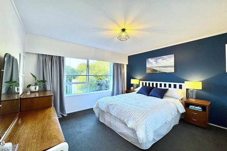 Photo of property in 2/15 Gloaming Place, Conifer Grove, Takanini, 2112