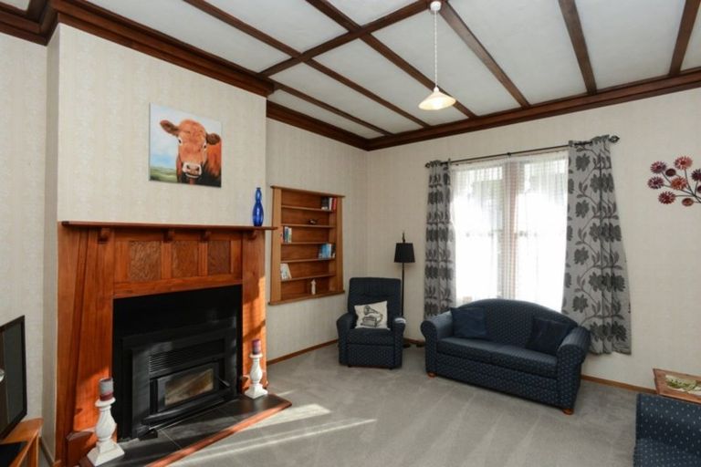 Photo of property in 15 Saint Marys Road, Waipukurau, 4200