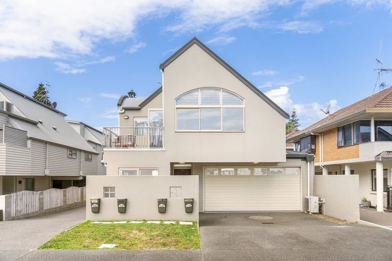 Photo of property in 1/25 Rita Street, Mount Maunganui, 3116