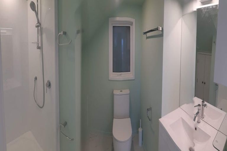 Photo of property in 71b Rosecamp Road, Beach Haven, Auckland, 0626