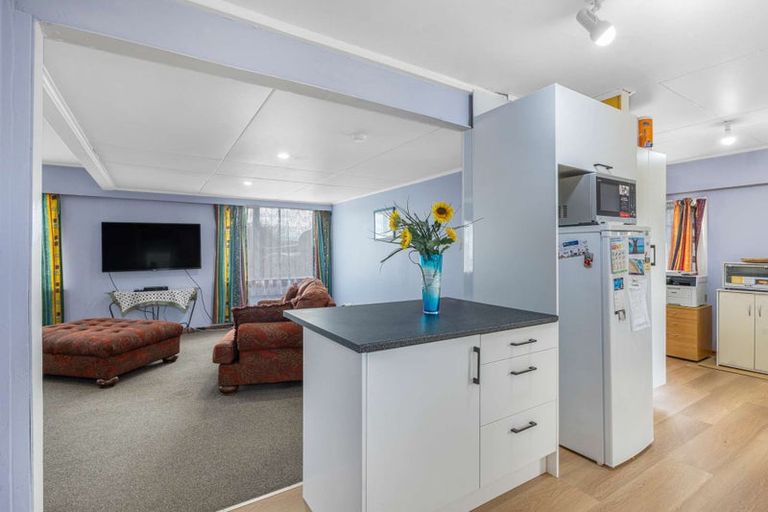 Photo of property in 17 Tuke Street, Normanby, Hawera, 4614