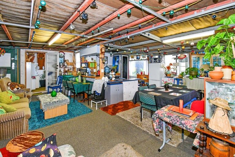 Photo of property in 13 Lipton Grove, Opaheke, Papakura, 2113