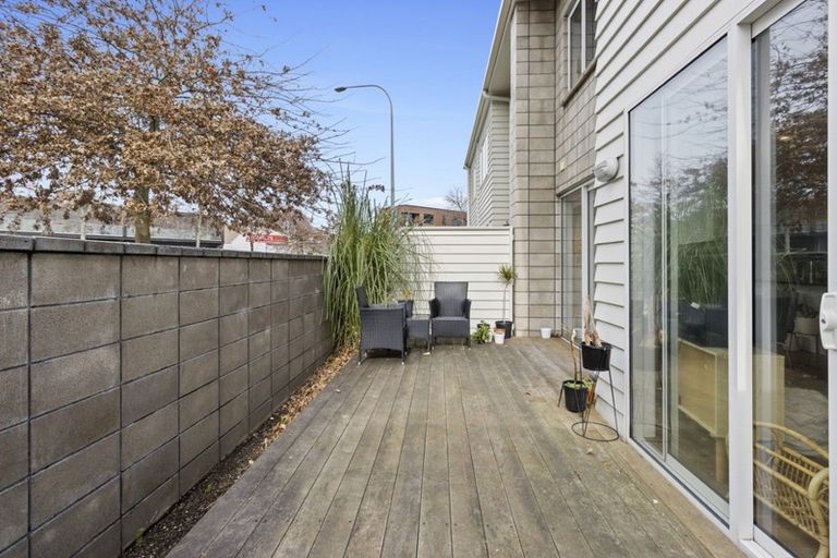 Photo of property in 39u2 Norton Road, Frankton, Hamilton, 3204