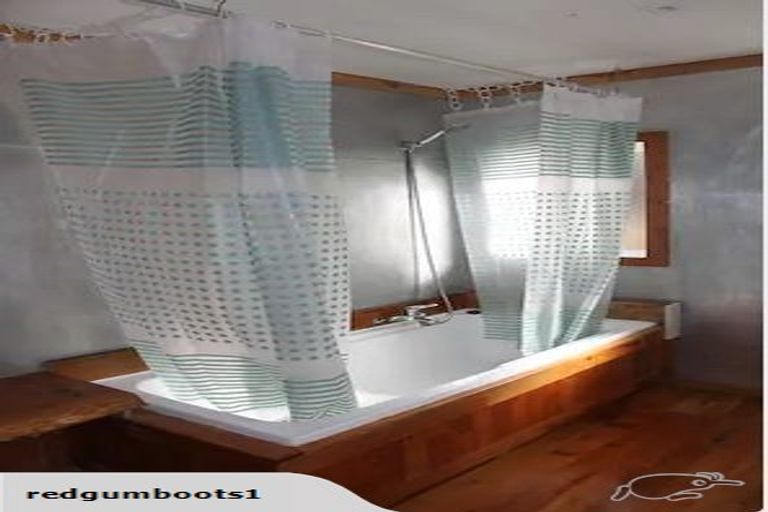 Photo of property in 25 Rosario Crescent, Red Beach, 0932