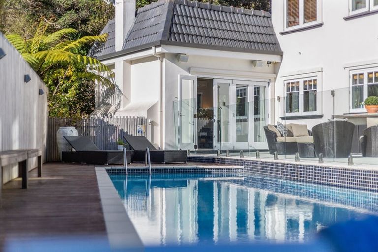 Photo of property in 24 Walter Road, Lowry Bay, Lower Hutt, 5013