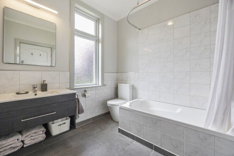 Photo of property in 55 Arthur Street, Dunedin Central, Dunedin, 9016