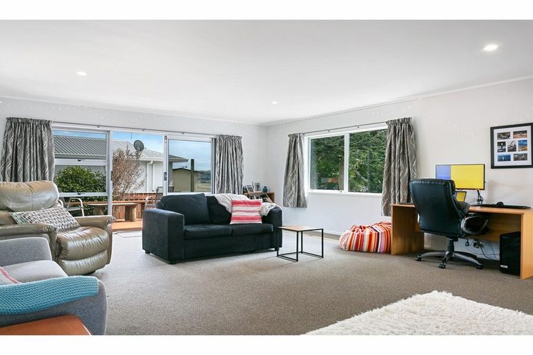 Photo of property in 2/35 Otupai Street, Two Mile Bay, Taupo, 3330