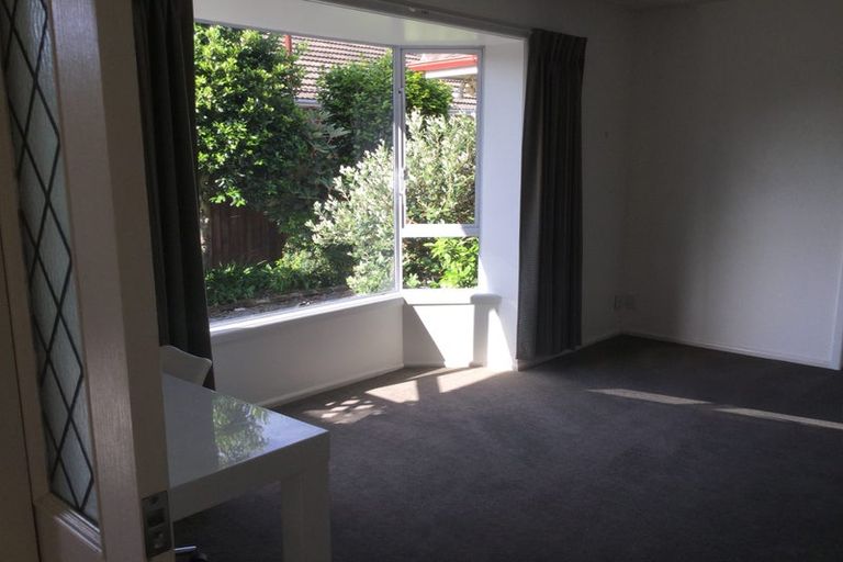 Photo of property in 142 Ilam Road, Ilam, Christchurch, 8041