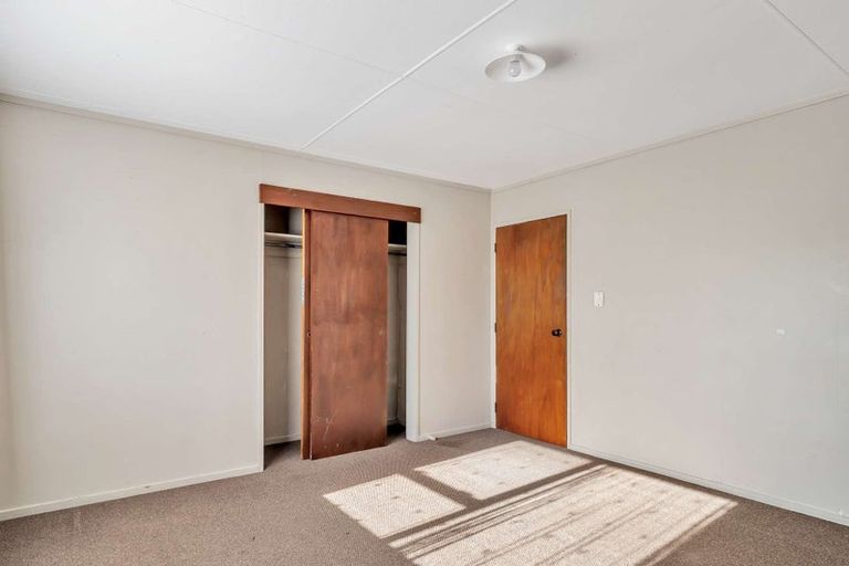 Photo of property in 2 Birch Place, Aramoho, Whanganui, 4500