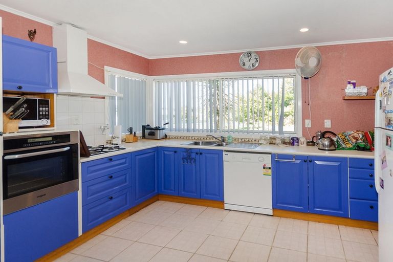 Photo of property in 6 Thorn Road, Tuakau, 2121