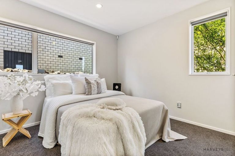 Photo of property in 75b Pleasant Road, Glen Eden, Auckland, 0602