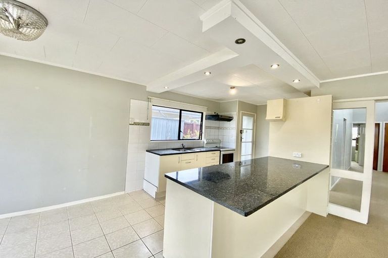 Photo of property in 109 Everglade Drive, Totara Heights, Auckland, 2105