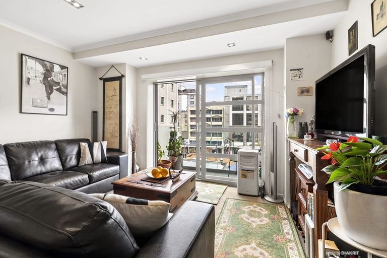 Photo of property in Bellagio Apartments, 4f/39 Taranaki Street, Te Aro, Wellington, 6011