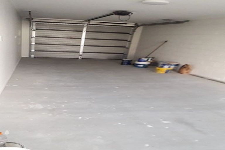 Photo of property in 2 Liquidambar Drive, Hobsonville, Auckland, 0616