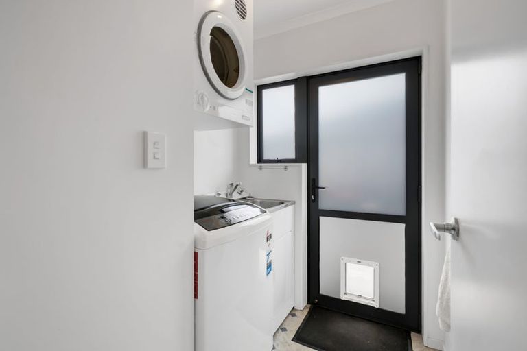 Photo of property in 42e Camellia Avenue, Bell Block, New Plymouth, 4312