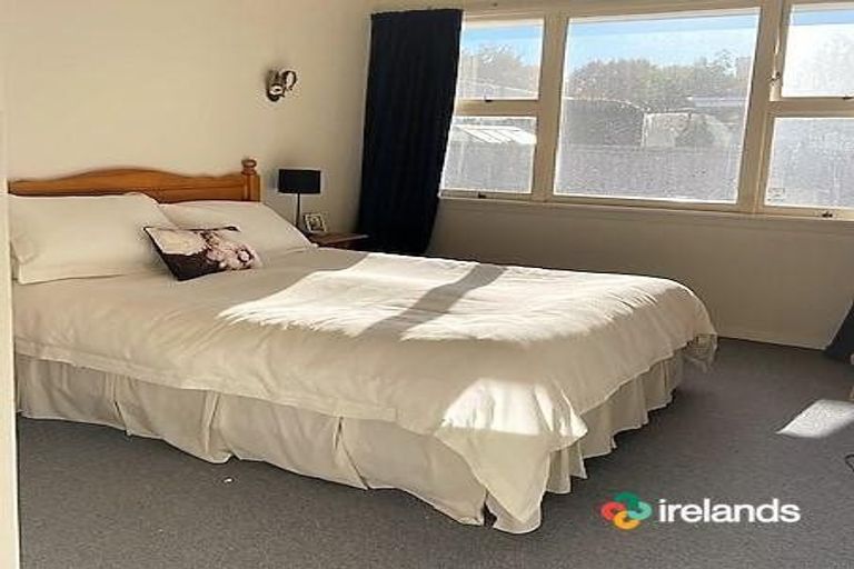 Photo of property in 4 Kyeburn Place, Avonhead, Christchurch, 8042