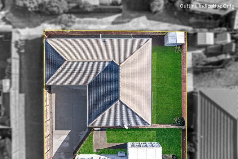 Photo of property in 2/78 Inwoods Road, Parklands, Christchurch, 8083