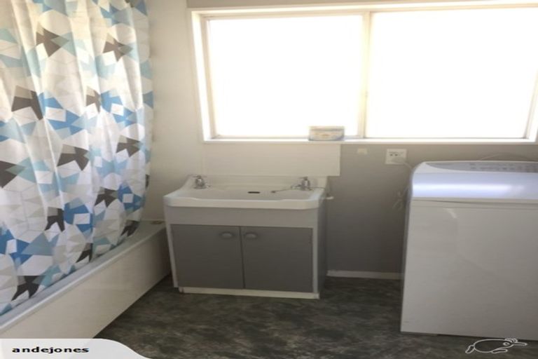 Photo of property in 2 Overtoun Terrace, Hataitai, Wellington, 6021