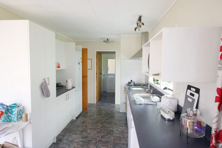 Photo of property in 75 Omapere Street, Whitby, Porirua, 5024