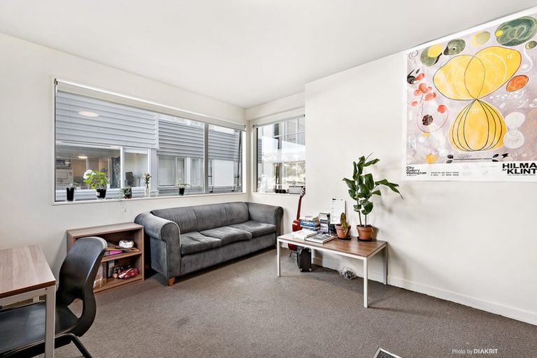 Photo of property in Cube Apartments, 4c/242 Taranaki Street, Mount Cook, Wellington, 6011