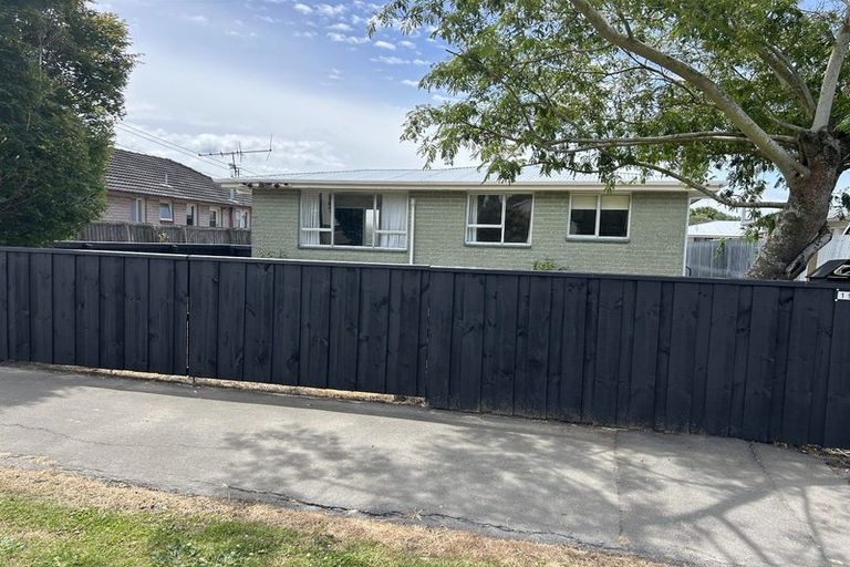 Photo of property in 2/19 Sturrocks Road, Redwood, Christchurch, 8051