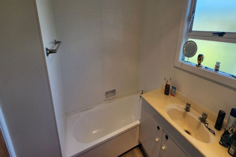 Photo of property in 88 Brois Street, Frankleigh Park, New Plymouth, 4310