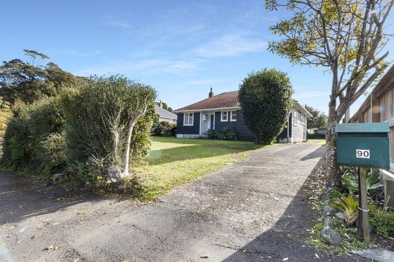 Photo of property in 90 Huatoki Street, Vogeltown, New Plymouth, 4310