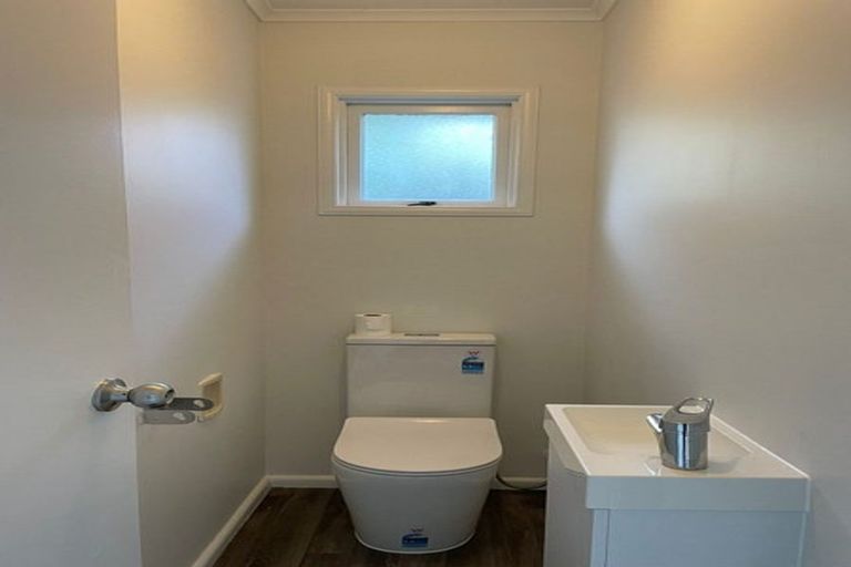 Photo of property in 372 Great South Road, Opaheke, Papakura, 2113