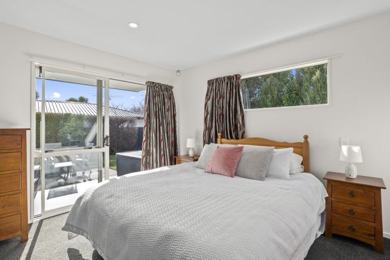 Photo of property in 7 Castleview Lane, Heathcote Valley, Christchurch, 8022