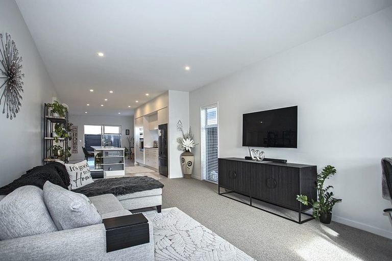 Photo of property in 39a Saint Pauls Drive, Brookfield, Tauranga, 3110