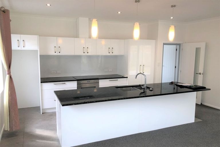 Photo of property in 6 Rochdale Drive, Churton Park, Wellington, 6037