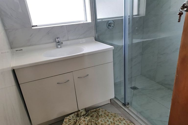 Photo of property in 36 Mckean Avenue, Manurewa, Auckland, 2102
