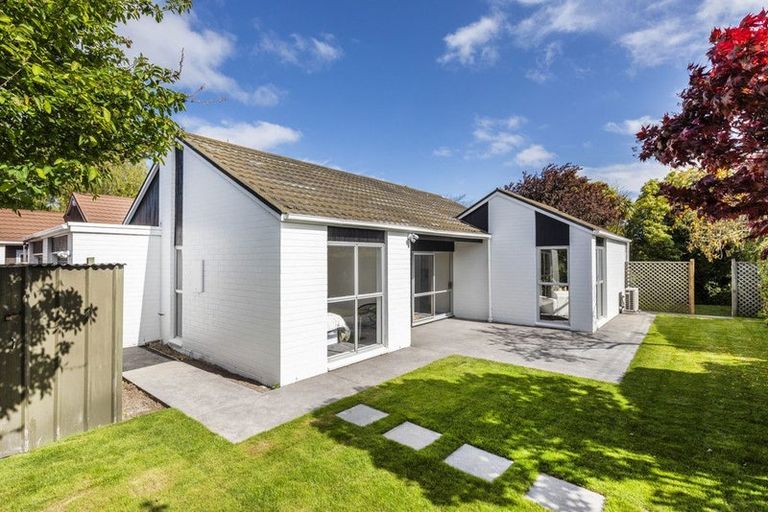 Photo of property in 34 Greers Road, Burnside, Christchurch, 8041