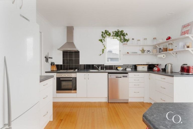 Photo of property in 9 Charles Street, Bellevue, Tauranga, 3110