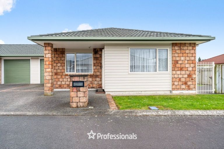 Photo of property in 26 Woodland Mews, Wainuiomata, Lower Hutt, 5014