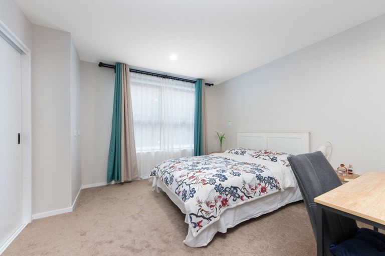 Photo of property in 19 Peihana Road, Hobsonville, Auckland, 0616