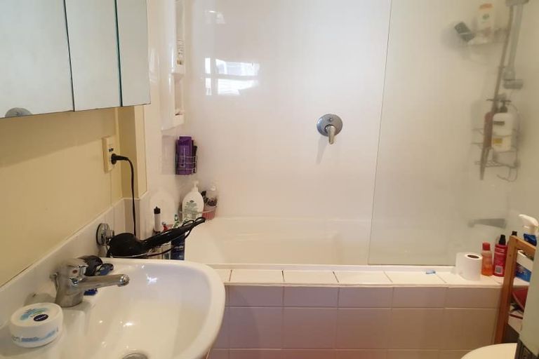 Photo of property in Sirocco Apartments, 811/8u Church Street, Wellington Central, Wellington, 6011