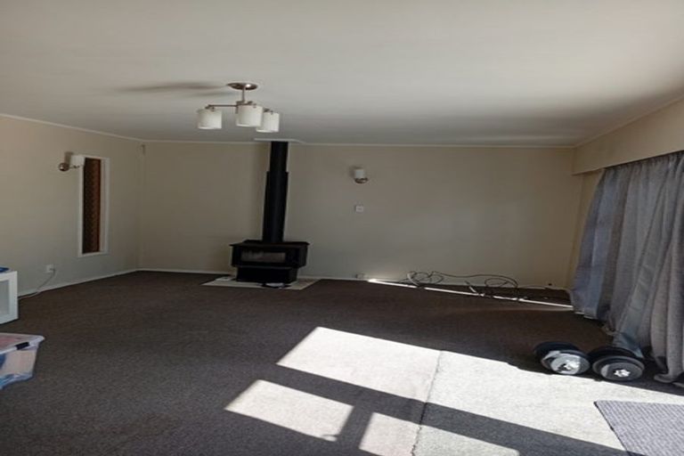 Photo of property in 28 Marcel Place, Glenfield, Auckland, 0629