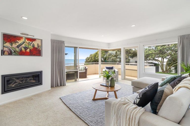 Photo of property in 22 Tiri Road, Milford, Auckland, 0620